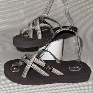 TEVA Olowahu Brown Beige Strappy Thong Beach Summer Comfort Sandals Women Size 9